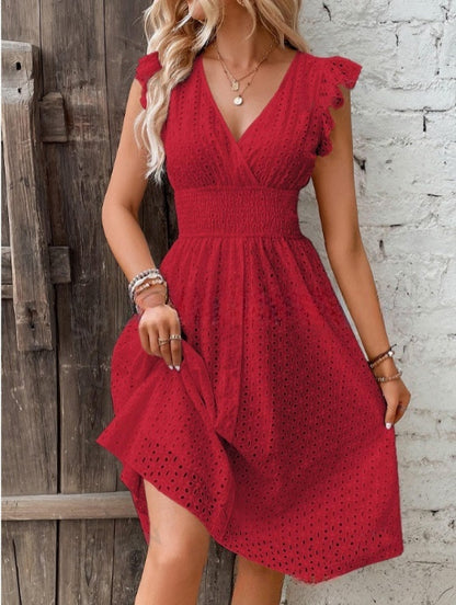 Robe d’Été Unie Respirante à Col V et Taille Cintrée