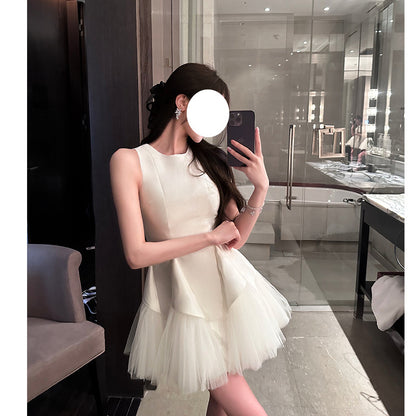 Robe Éclat Perlé à Manches Bouffantes