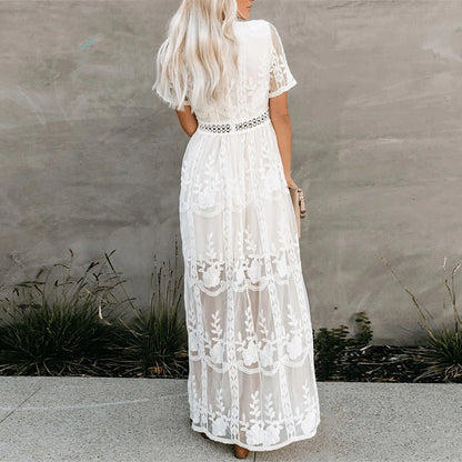 Robe Élégante à Dentelle