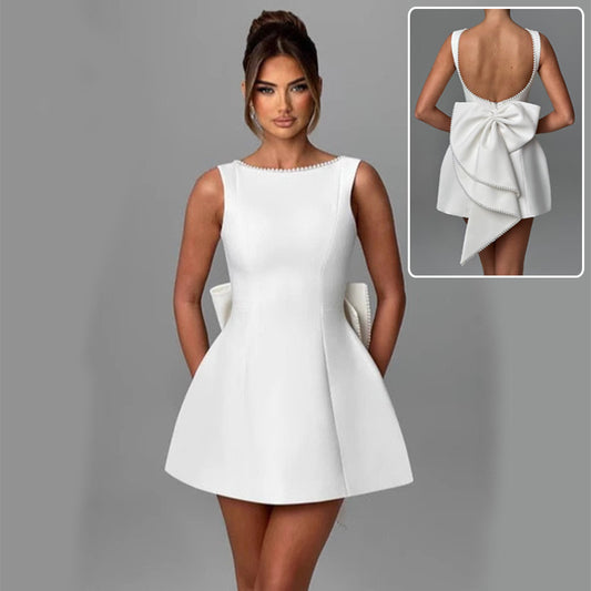 Robe Évasée Élégante – Nœud et Perle
